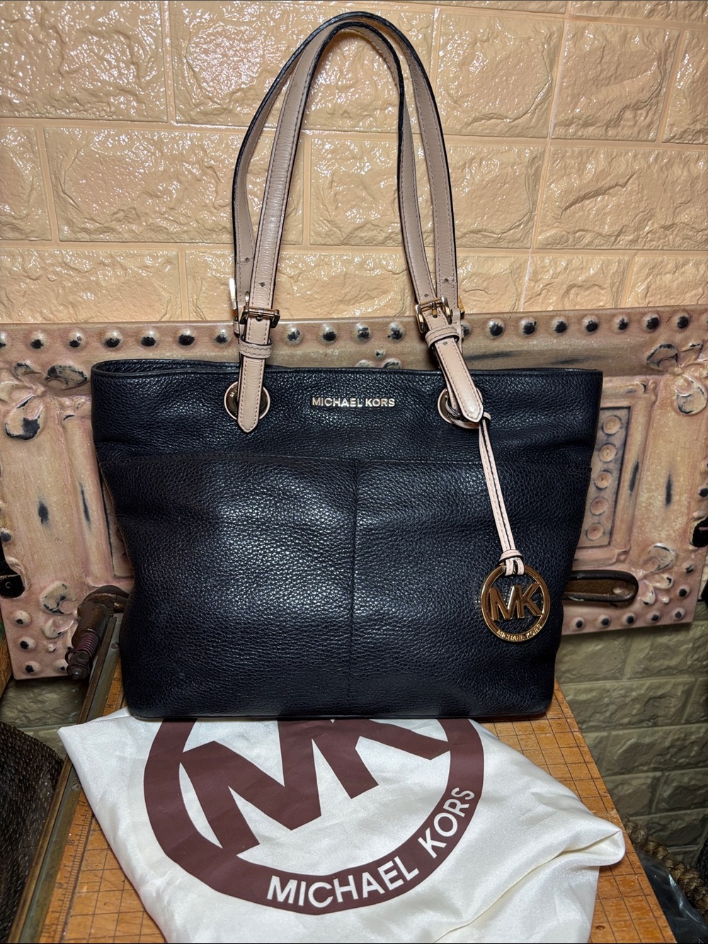Michael Kors Black Pebbled Leather Tote Bag Cream Straps Gold Charm MK Dust Bag